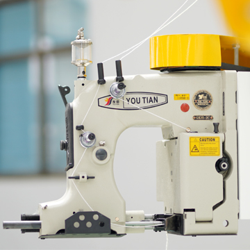 Máquina de bolsas de carbón de 30 kg fácil de operar con cinta transportadora de envoltura de relleno automatizado de servicio pesado para envases de alimentos